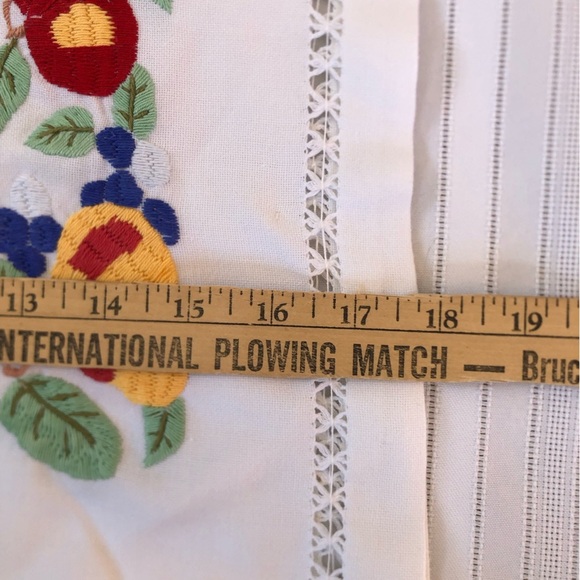 Embroidered Fruit Table Runner and Placemats - Picture 13 of 16